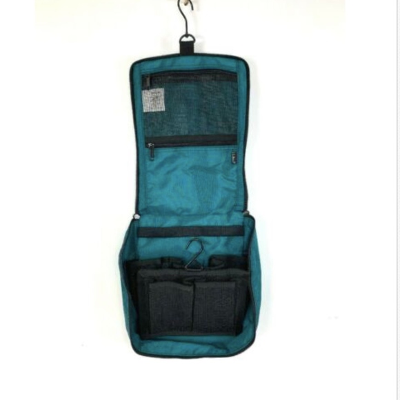 L.L. Bean Other - L.L. Bean Travel Toiletry Hanging bag Dopp Kit